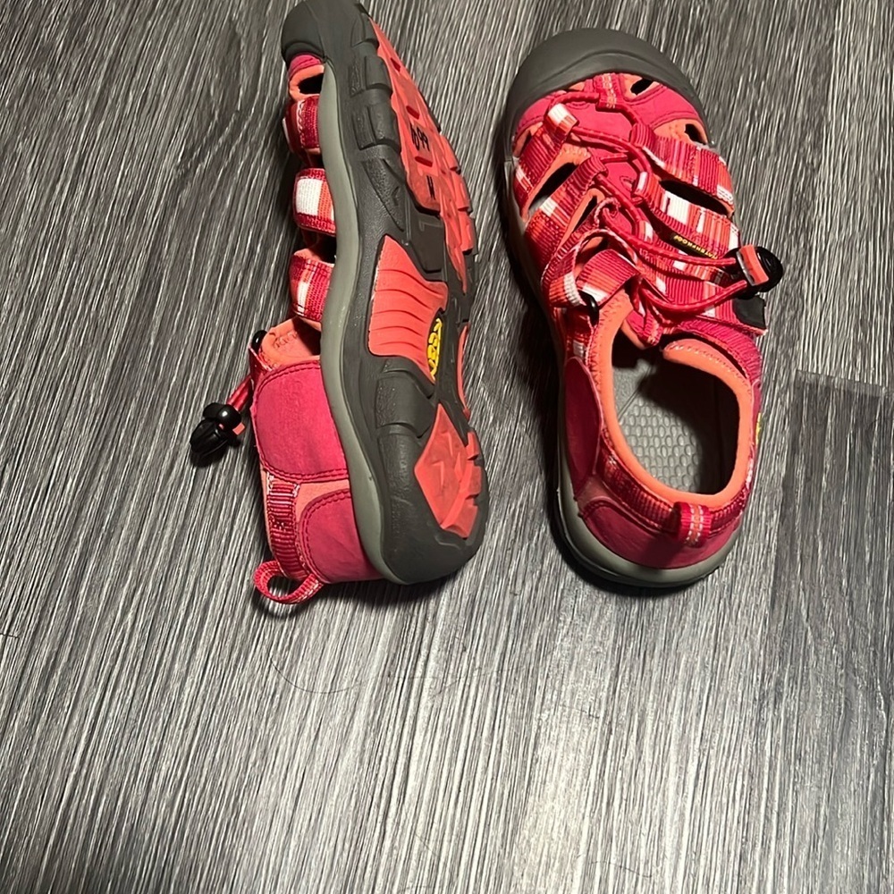 Keen Pink and Gray Sport Sandals with Adjustable Lacing - Picture 5 of 5